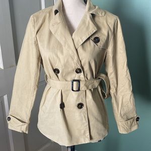 New Women’s trench jacket, Size S